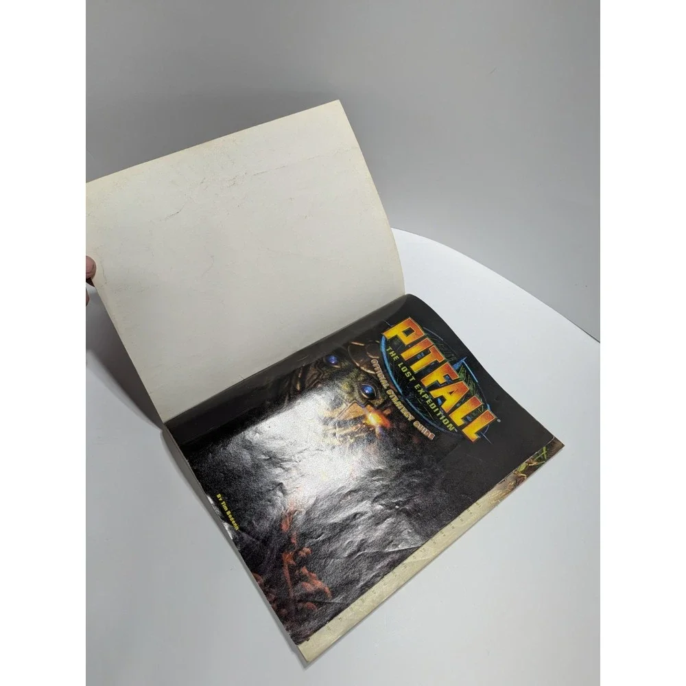 BradyGames Pitfall: The Lost Expedition Poster And‎ Manual Rare
